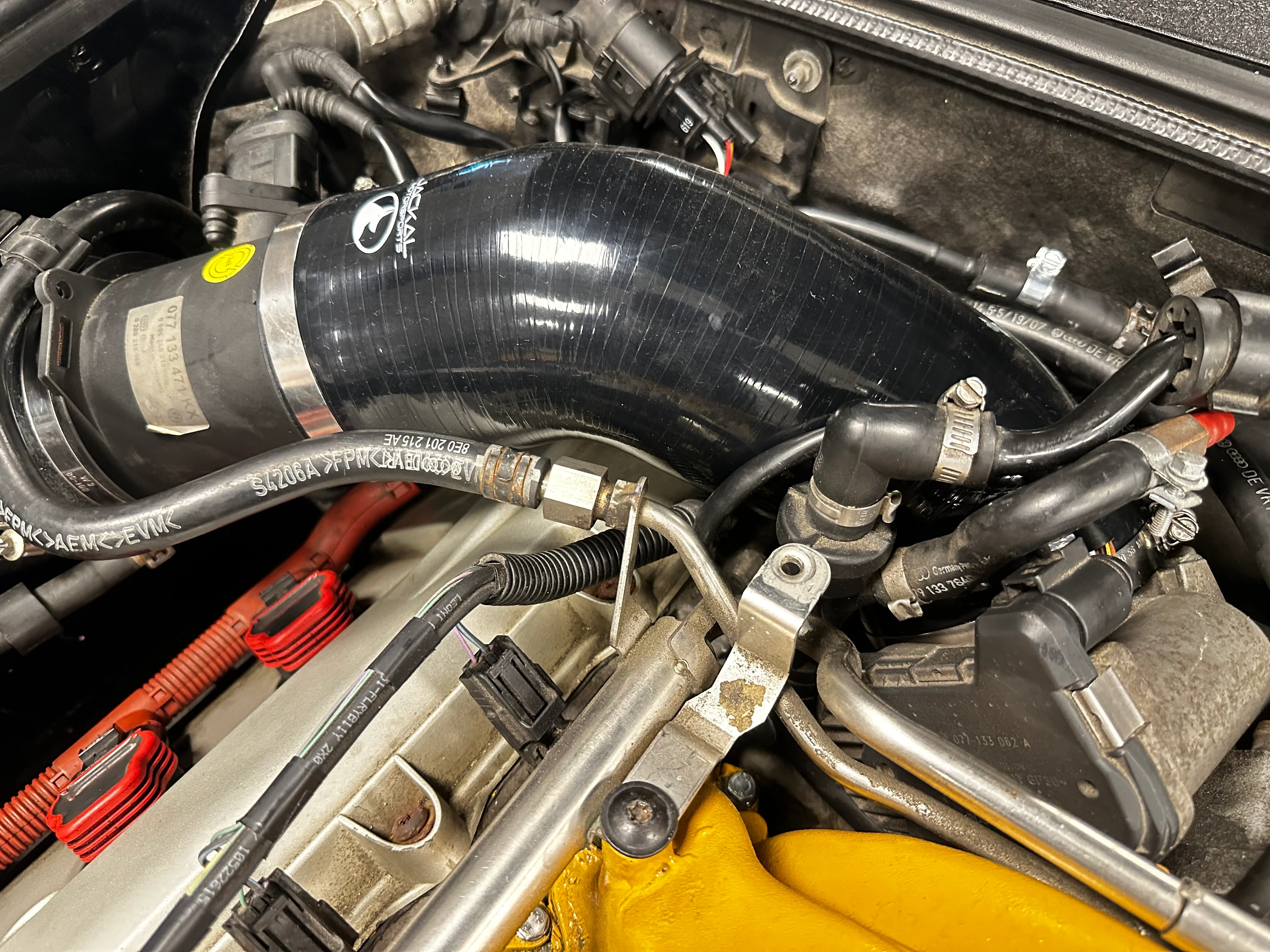 Jackal Motorsports B6/B7 S4 Air Intake System - Image 8